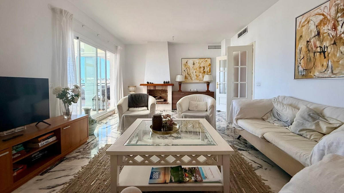 Aticos de 2 dormitorios en venta en La Cala de Mijas – R5365855