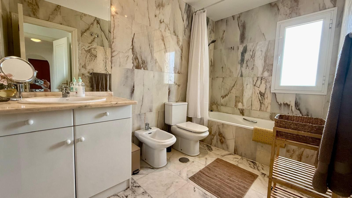 Aticos de 2 dormitorios en venta en La Cala de Mijas – R5365855