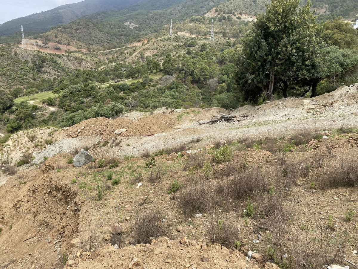 Plots for sale in La Zagaleta – R5357494