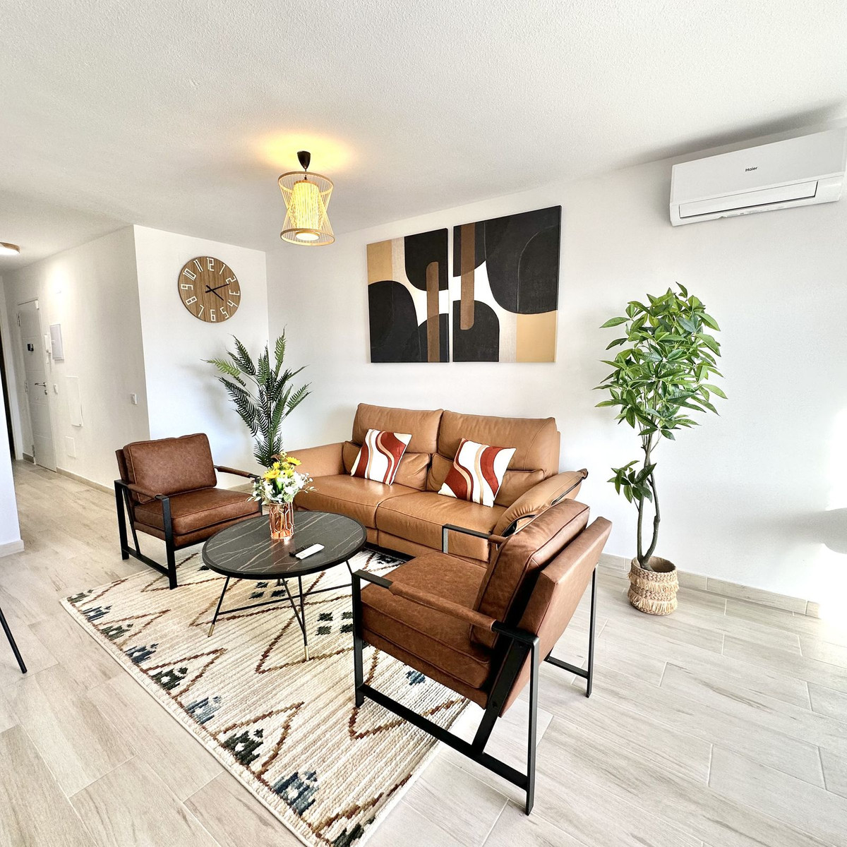 2 bedroom Apartments for sale in Calahonda – R4728670