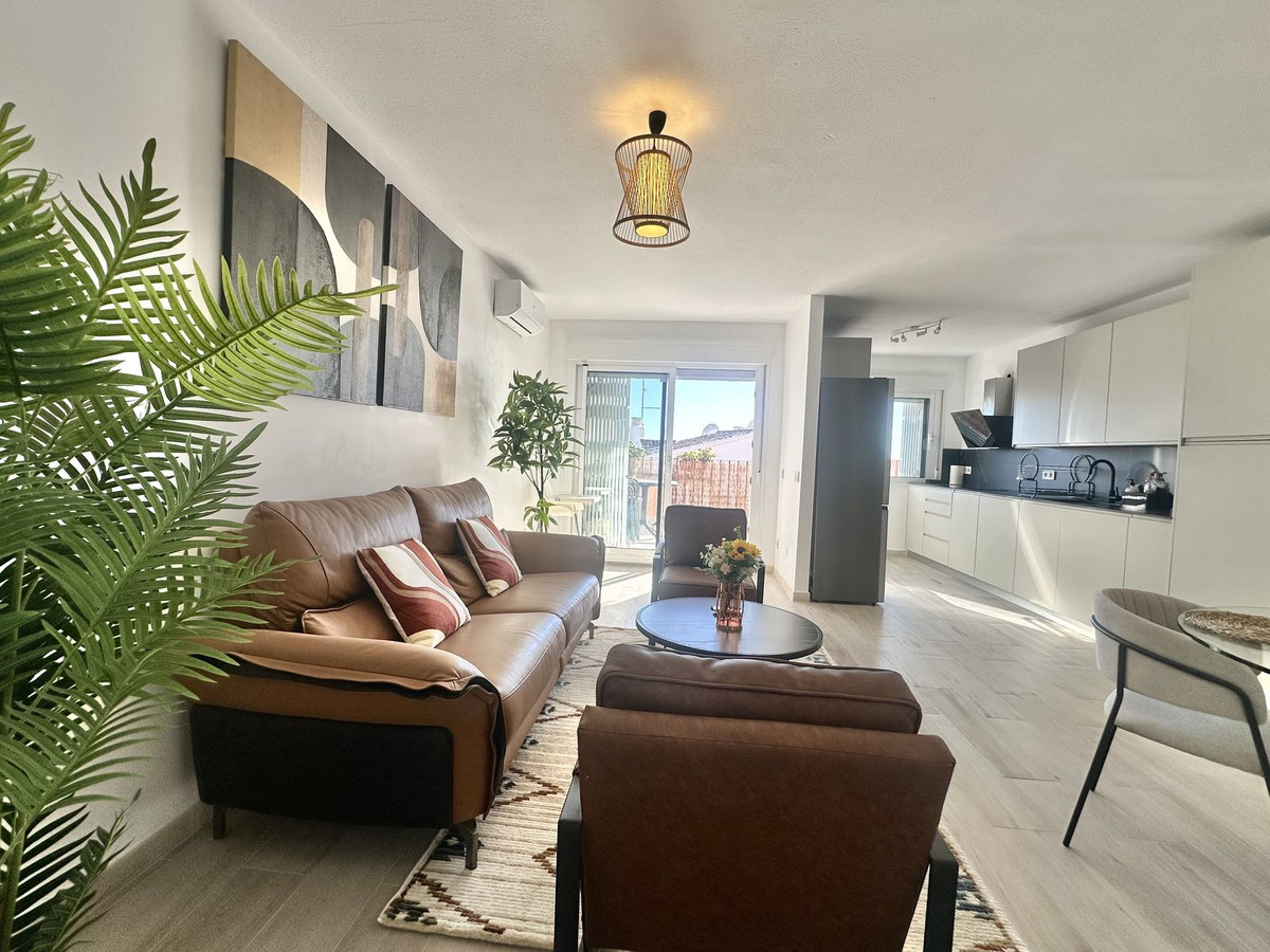 2 bedroom Apartments for sale in Calahonda – R4728670