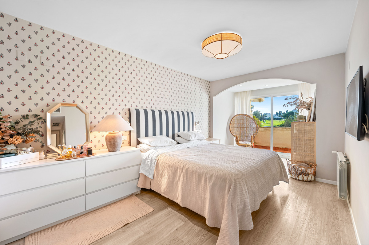 2 bedroom Apartments for sale in Guadalmina Alta – R5271946