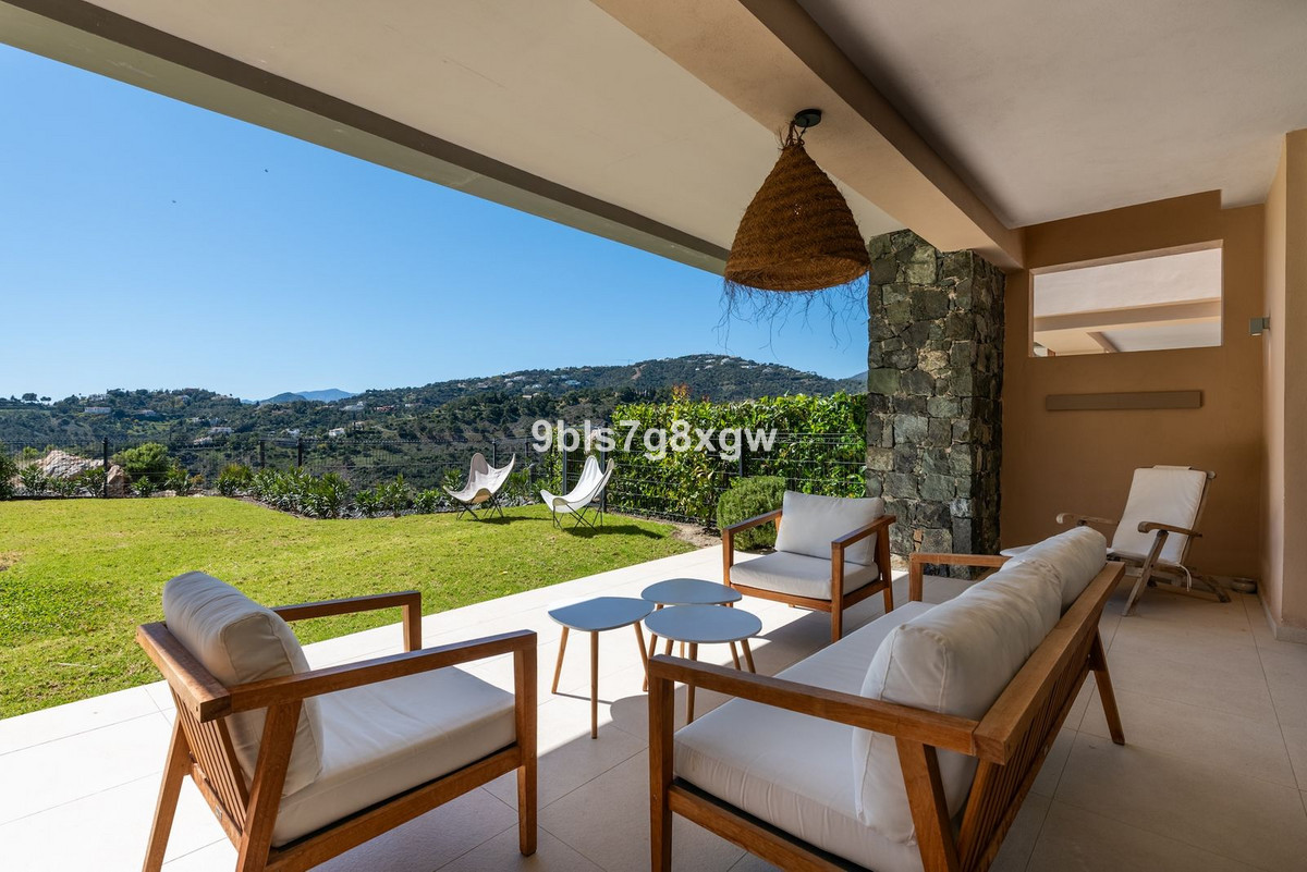 3 bedroom Apartments for sale in La Quinta – R5348134