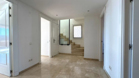 3 bedroom Apartments for sale in Calahonda – R5231086