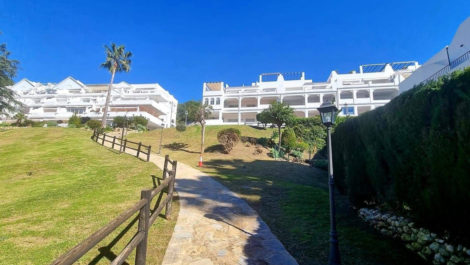 2 bedroom Apartments for sale in La Quinta – R5343268