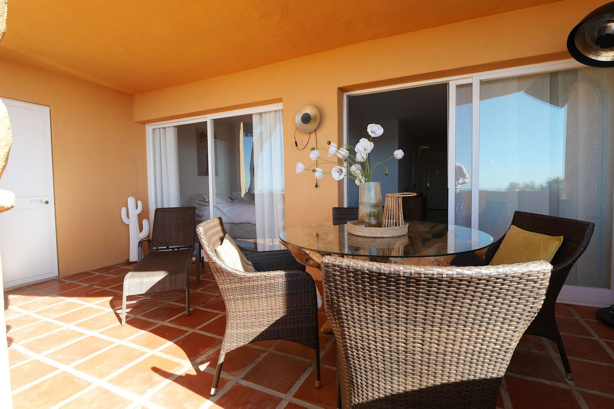 2 bedroom Apartments for sale in Calahonda – R5350249