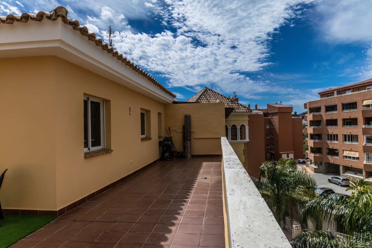 2 bedroom Penthouses for sale in Riviera del Sol – R5342332 2 bedroom Penthouses for sale in Riviera del Sol – R5342332