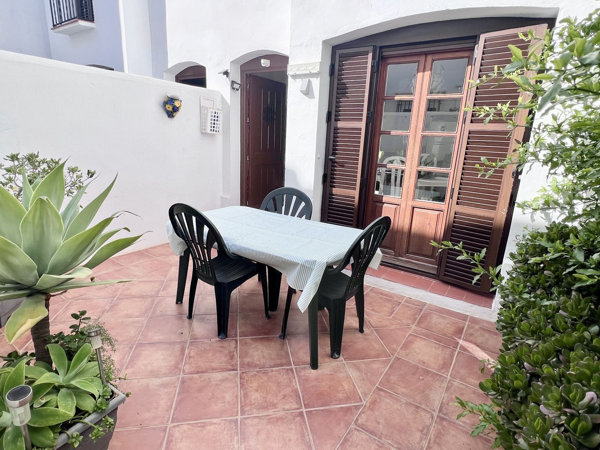 3 bedroom Townhouses for sale in Nueva Milla de Oro – R5358379