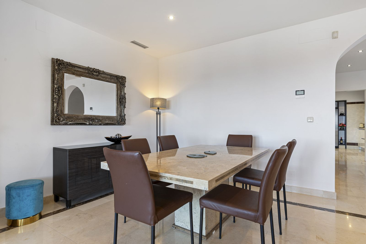 3 bedroom Apartments for sale in Los Arqueros – R5248651