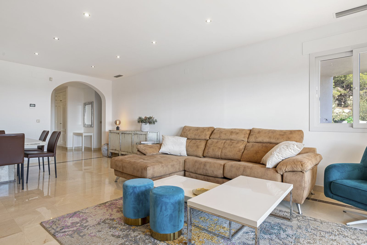 3 bedroom Apartments for sale in Los Arqueros – R5248651