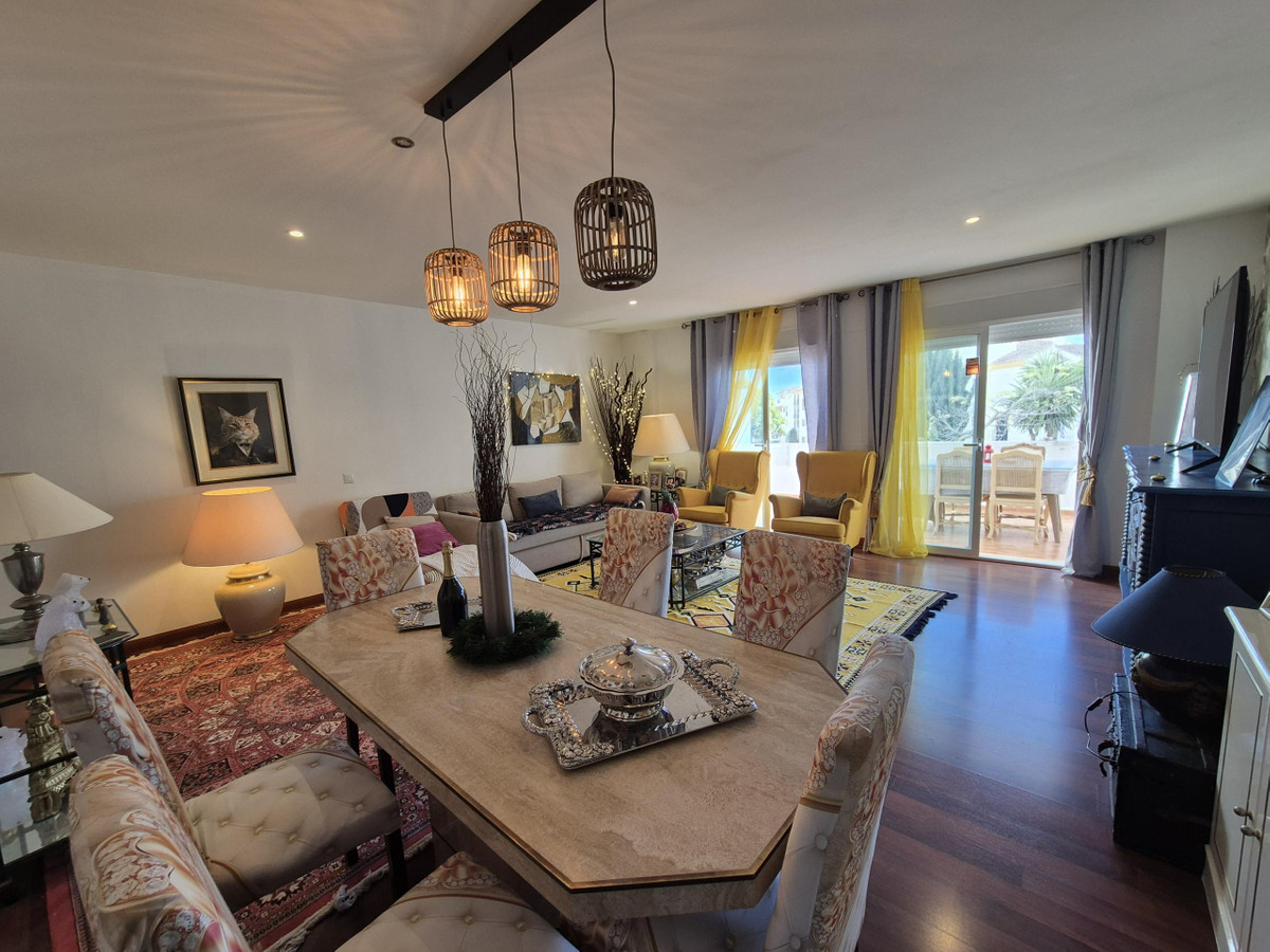 2 bedroom Apartments for sale in Riviera del Sol – R5365666