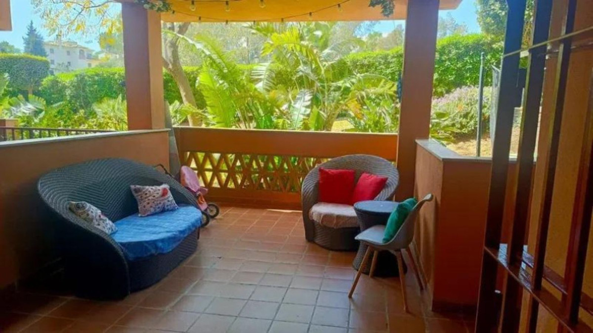 2 bedroom Apartments for sale in Elviria – R5317378