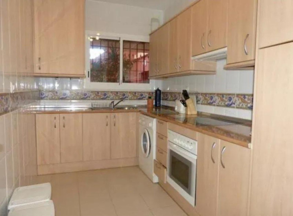 2 bedroom Apartments for sale in Elviria – R5317378