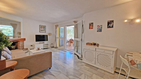 Apartamentos de 2 dormitorios en venta en Calahonda – R5353552
