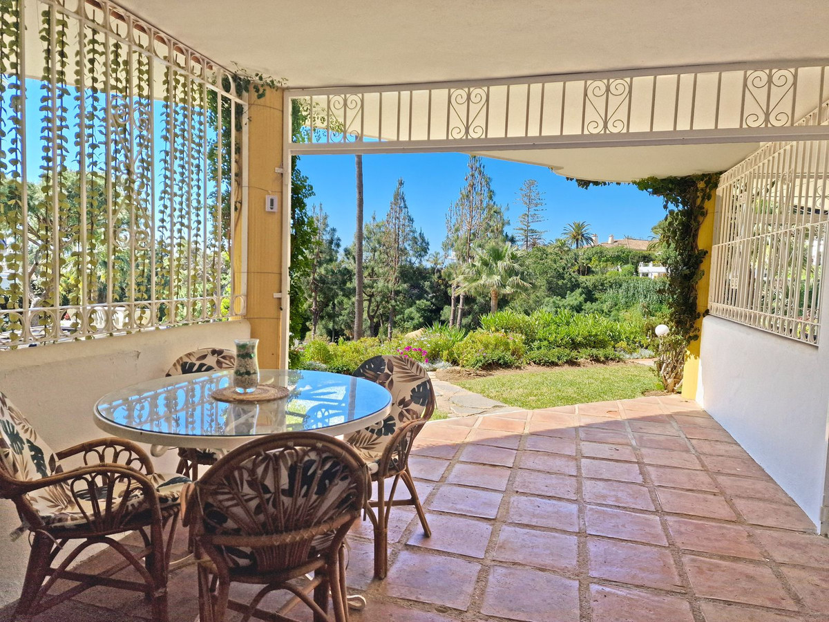 2 bedroom Apartments for sale in Calahonda – R5353552