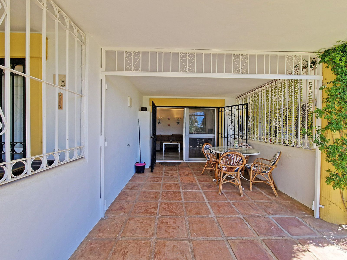 2 bedroom Apartments for sale in Calahonda – R5353552