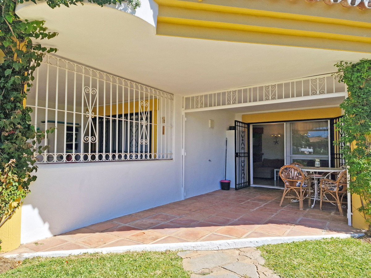 2 bedroom Apartments for sale in Calahonda – R5353552