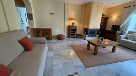 2 bedroom Apartments for sale in Marbella – R5325316