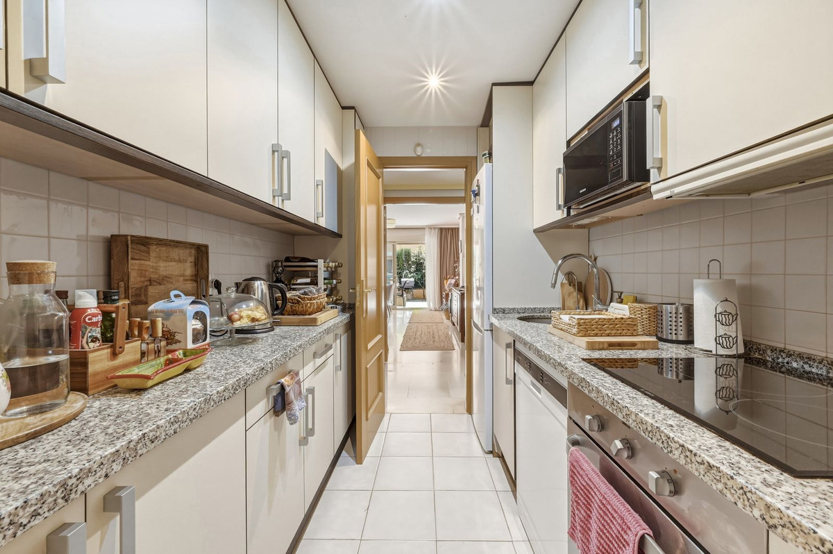 2 bedroom Apartments for sale in Carib Playa – R5358292