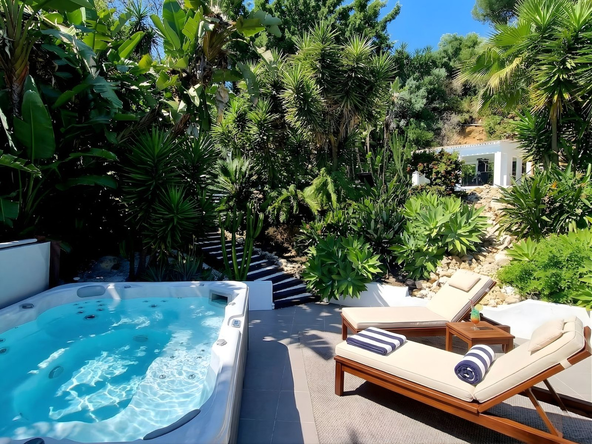 Villas de 5 dormitorios en venta en Marbella – R5347324