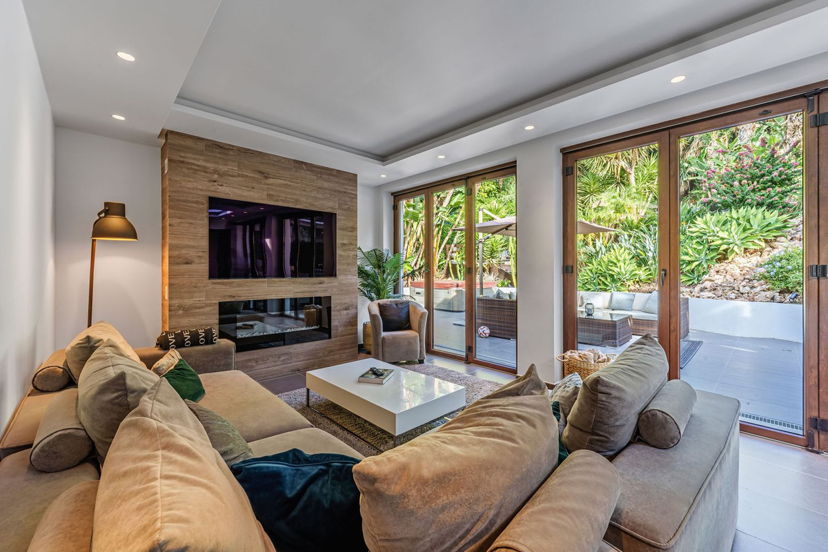 Villas de 5 dormitorios en venta en Marbella – R5347324