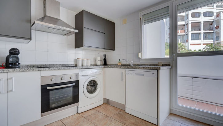 Aticos de 2 dormitorios en venta en Calahonda – R5359543 en 