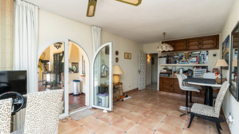 4 bedroom Villas for sale in Marbesa – R5351044