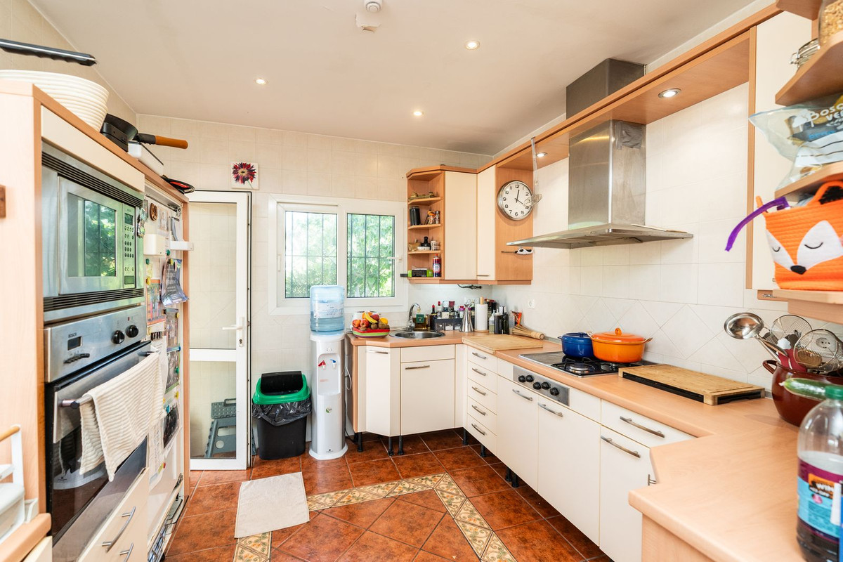 Villas de 4 dormitorios en venta en Marbesa – R5351044