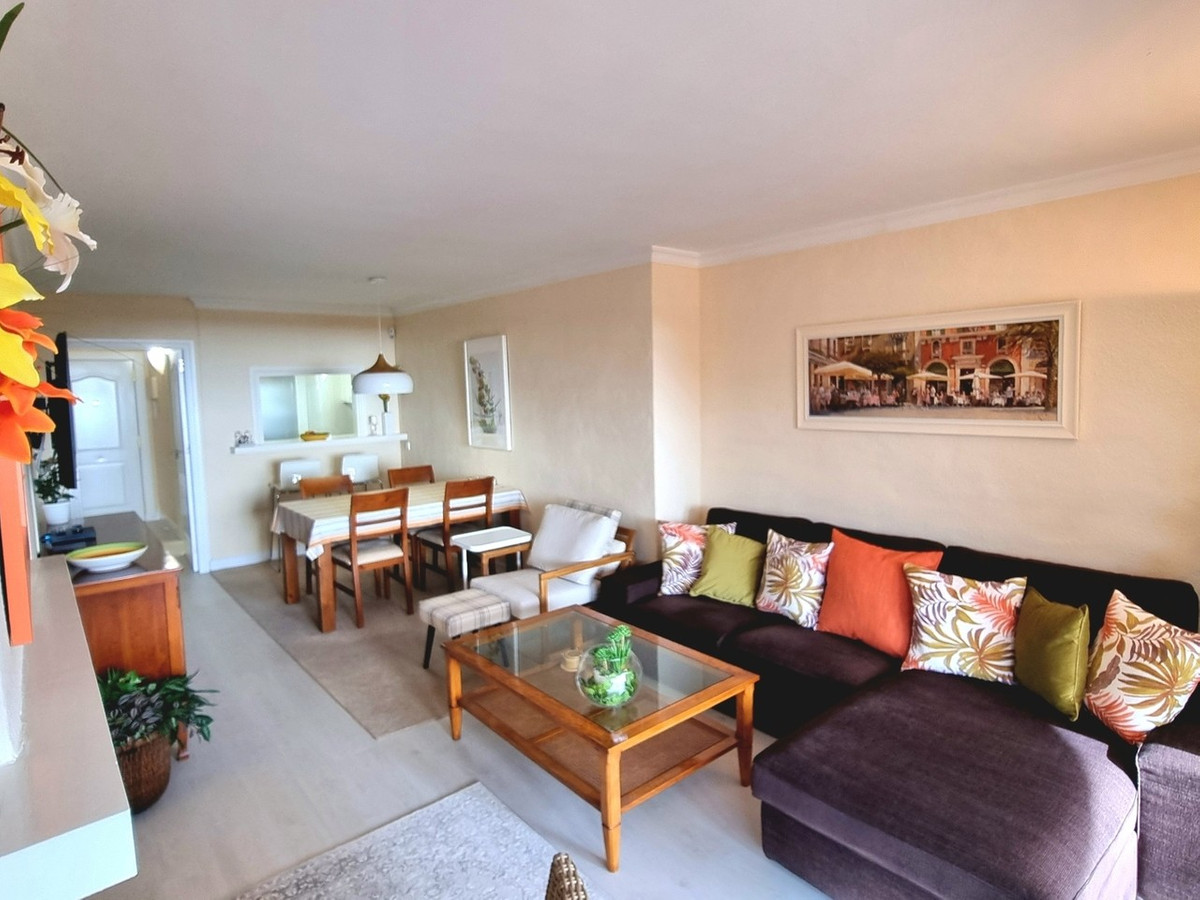 2 bedroom Apartments for sale in Calahonda – R5323066