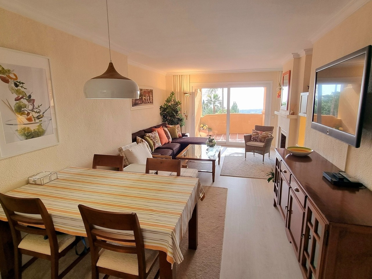 2 bedroom Apartments for sale in Calahonda – R5323066