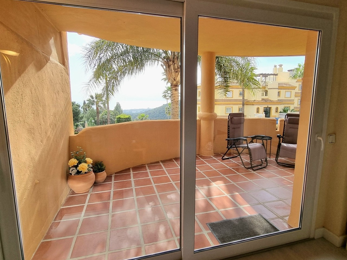 2 bedroom Apartments for sale in Calahonda – R5323066