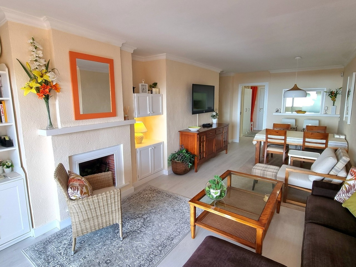 2 bedroom Apartments for sale in Calahonda – R5323066