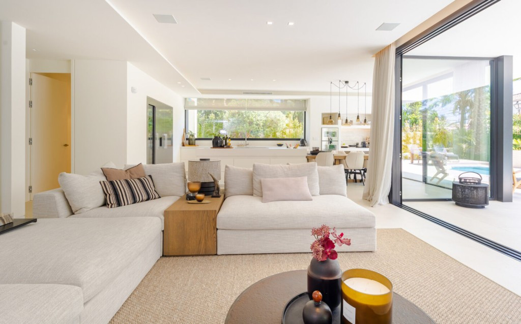 4 bedroom Villas for sale in Marbesa – R4599979 4 bedroom Villas for sale in Marbesa – R4599979