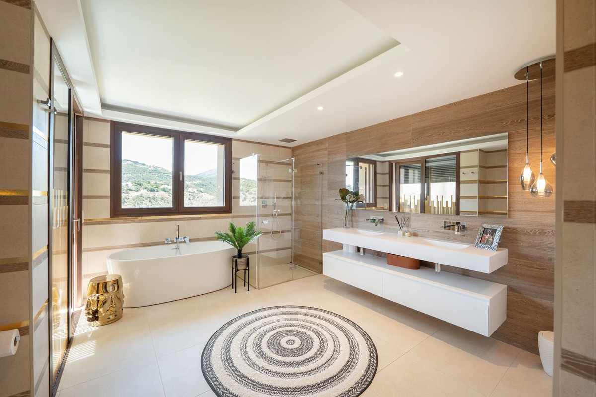 4 bedroom Penthouses for sale in La Quinta – R4743115