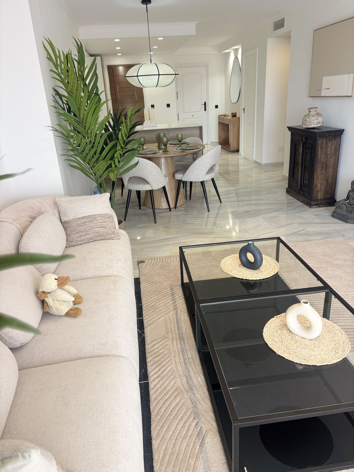 2 bedroom Apartments for sale in Calahonda – R5346172