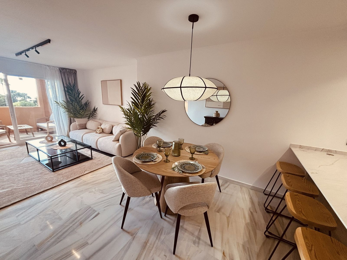 2 bedroom Apartments for sale in Calahonda – R5346172