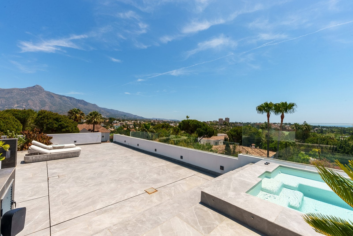 4 bedroom Villas for sale in Marbella – R4914364