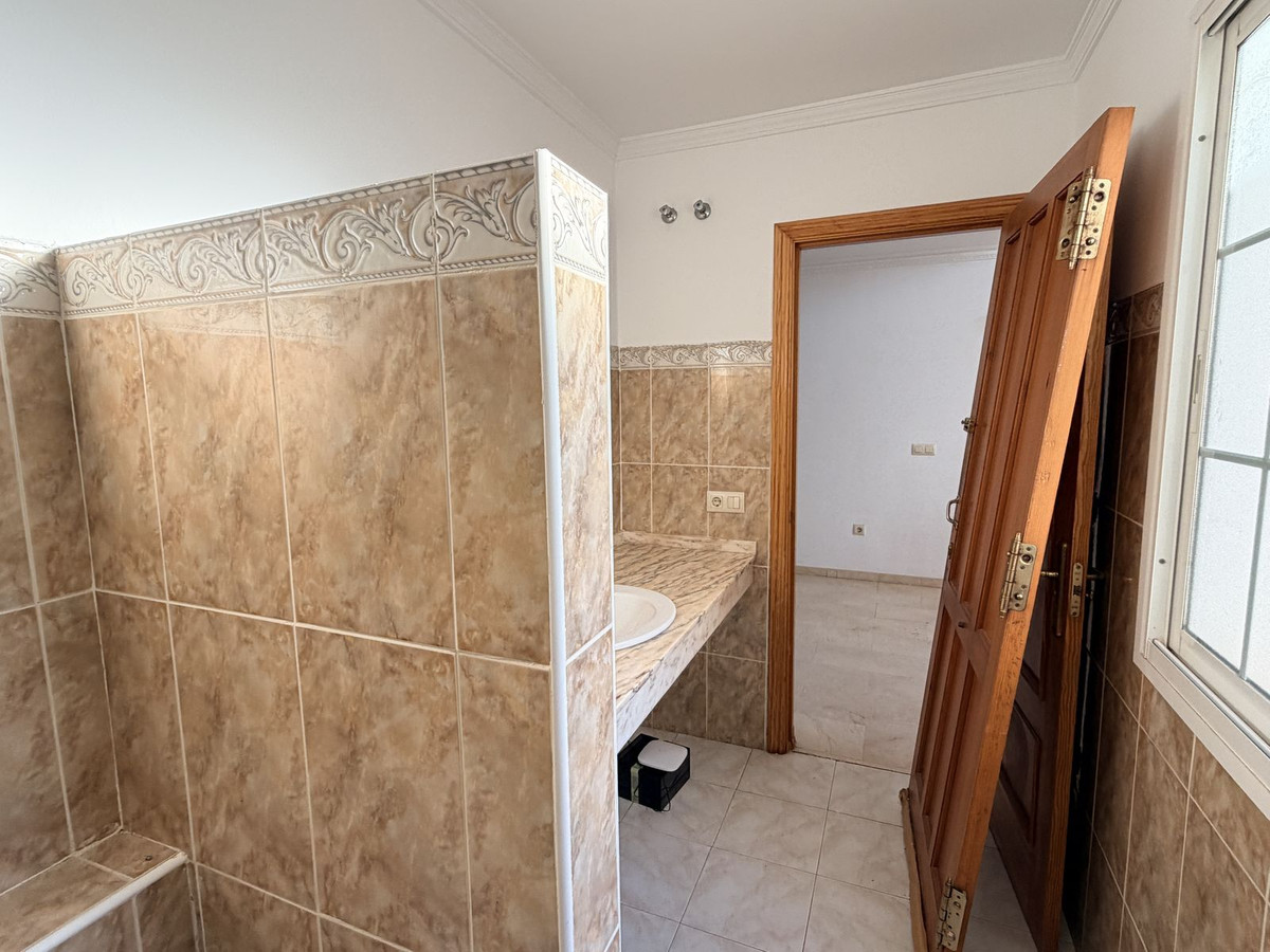 4 bedroom Townhouses for sale in Riviera del Sol – R5272108