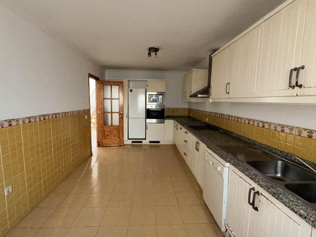 4 bedroom Townhouses for sale in Riviera del Sol – R5272108