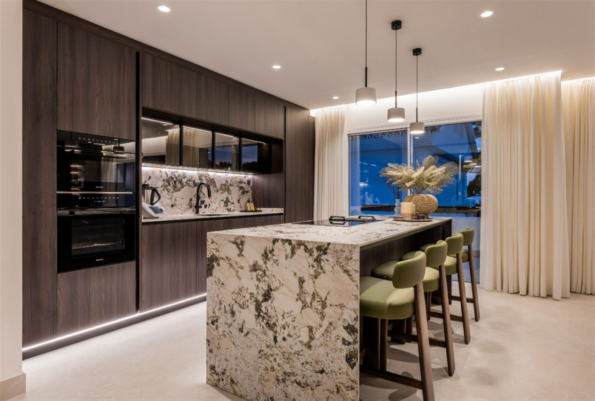 3 bedroom Apartments for sale in Los Monteros – R4875970