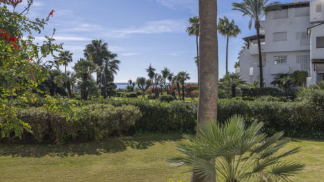 Apartamentos de 3 dormitorios en venta en Atalaya – R5311477