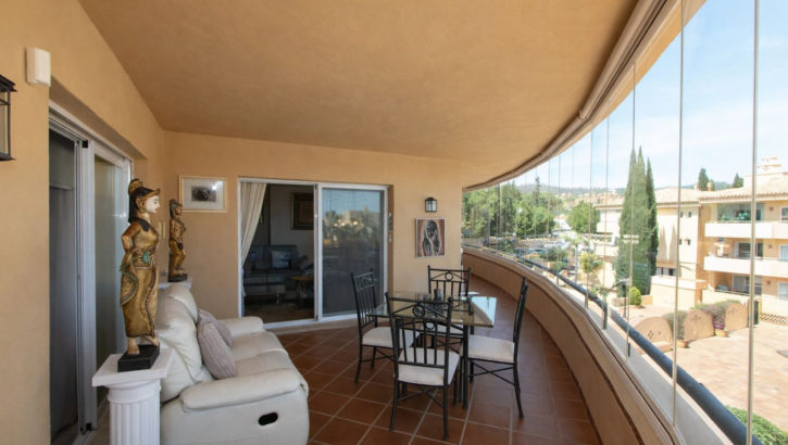 3 bedroom Penthouses for sale in Elviria – R5362024 in 