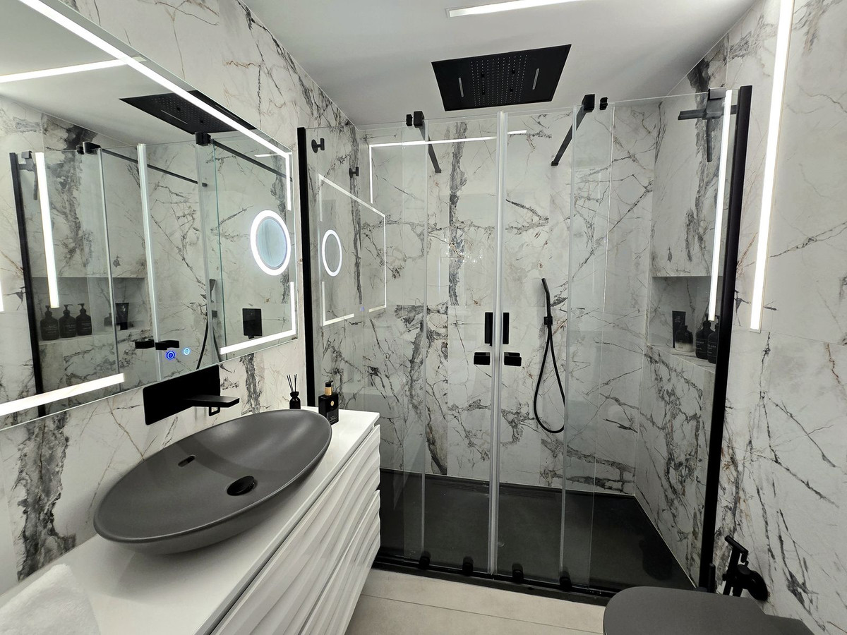 2 bedroom Apartments for sale in La Cala de Mijas – R5337361