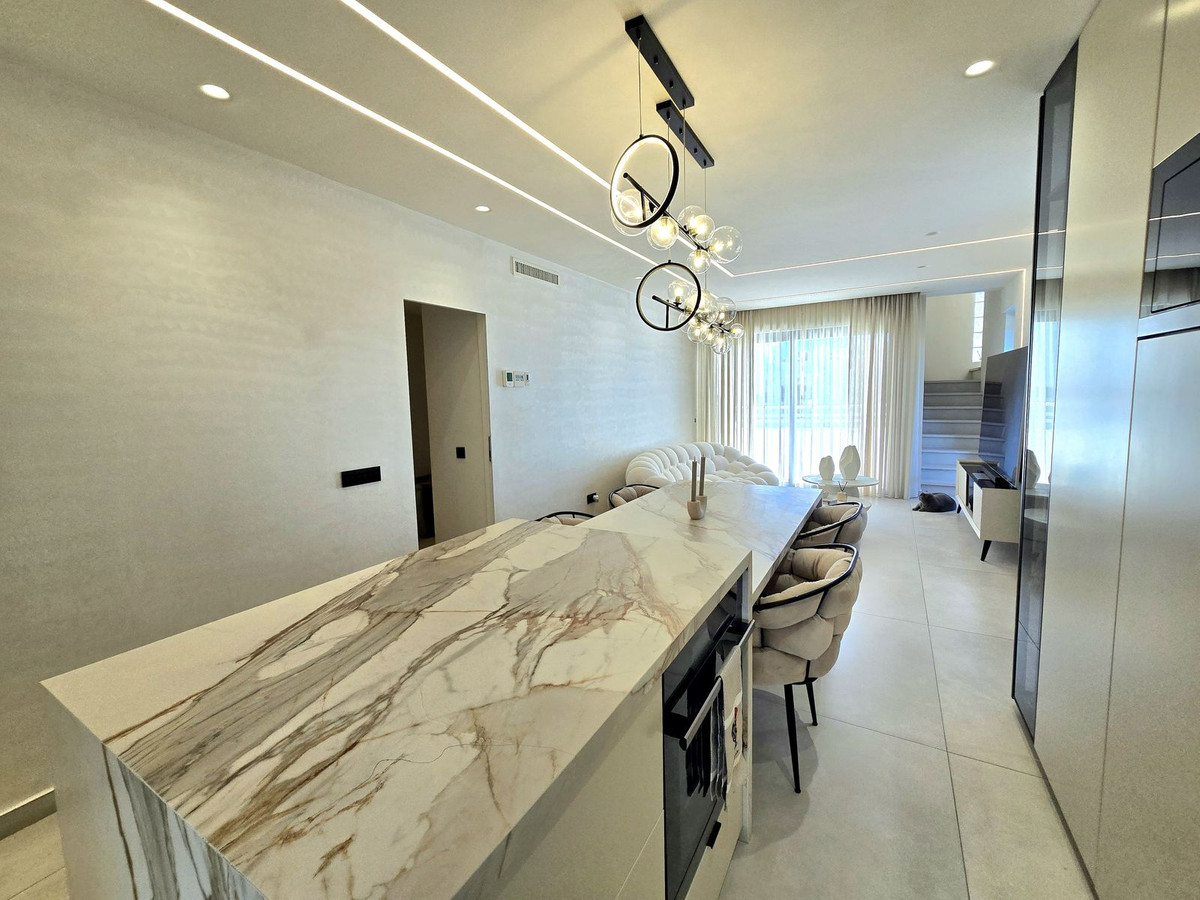 2 bedroom Apartments for sale in La Cala de Mijas – R5337361