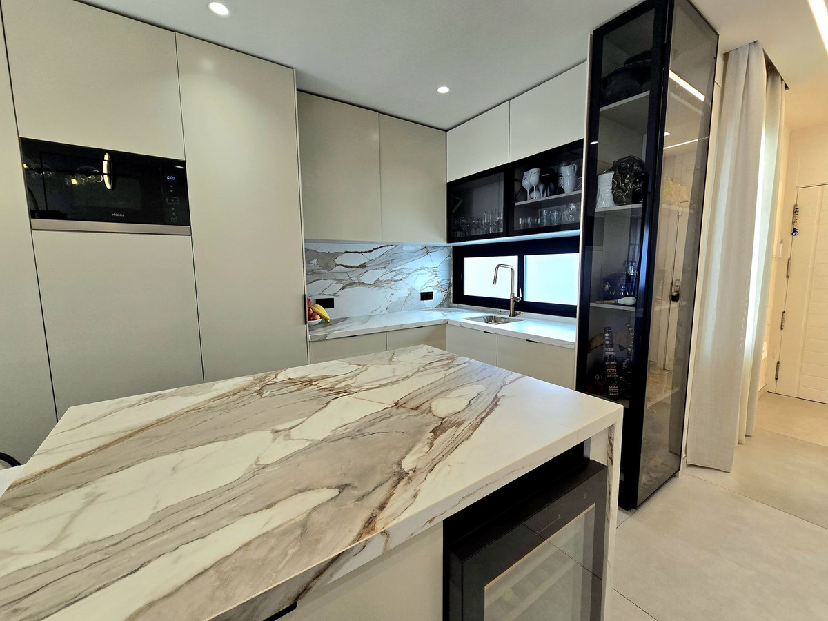 2 bedroom Apartments for sale in La Cala de Mijas – R5337361