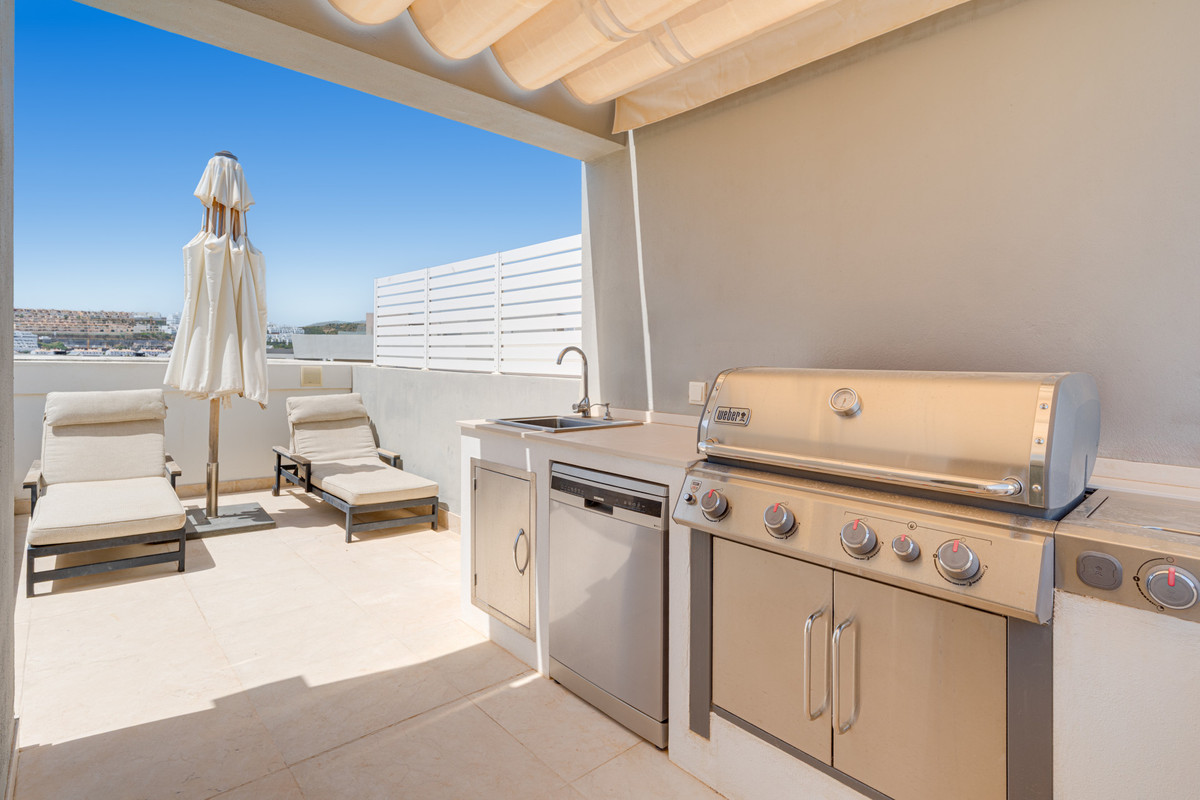 4 bedroom Townhouses for sale in La Cala de Mijas – R5367499