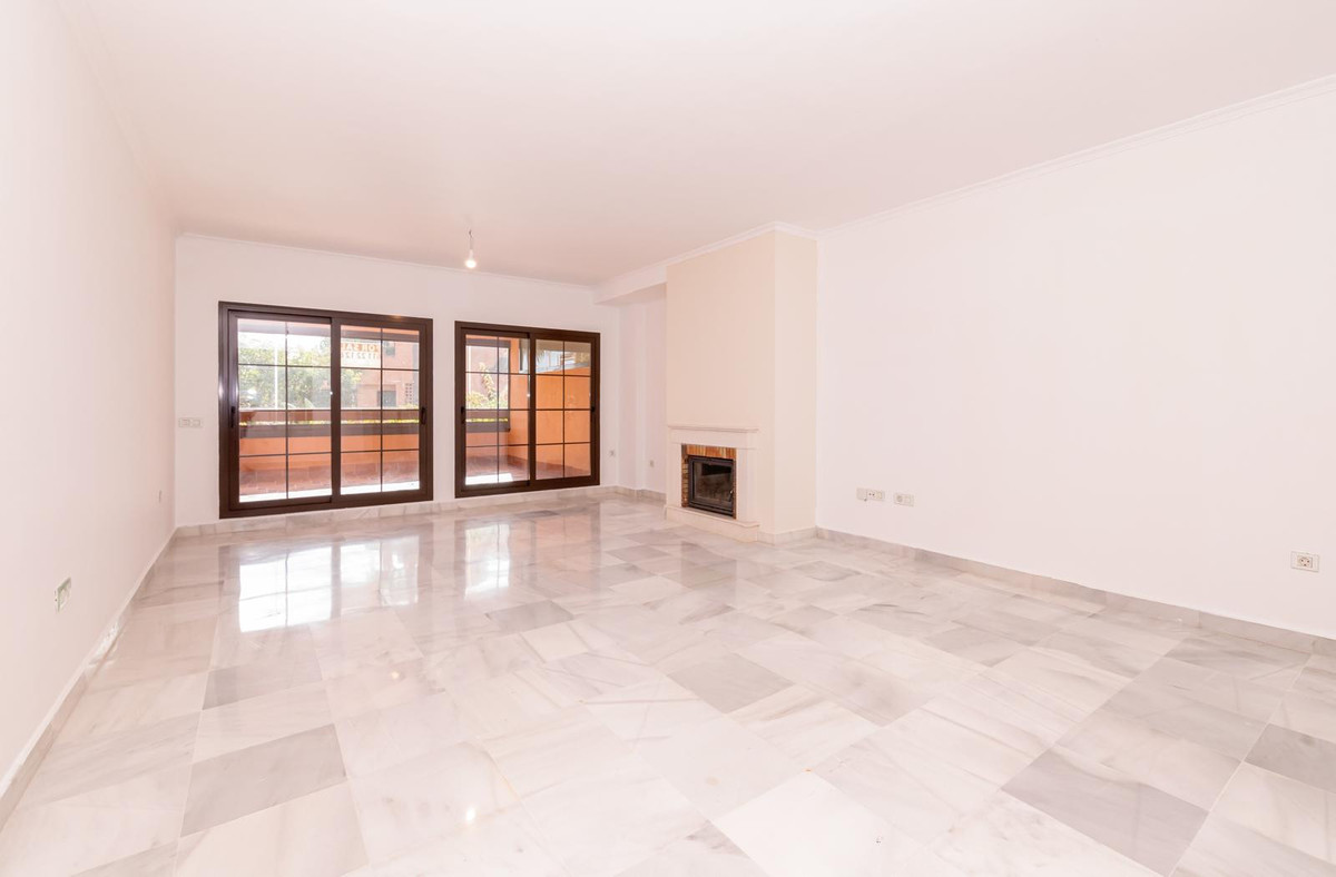 4 bedroom Apartments for sale in Hacienda del Sol – R5234881