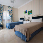 Villas de 5 dormitorios en venta en Sierra Blanca – R4016974