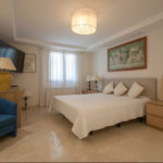 Villas de 5 dormitorios en venta en Sierra Blanca – R4016974