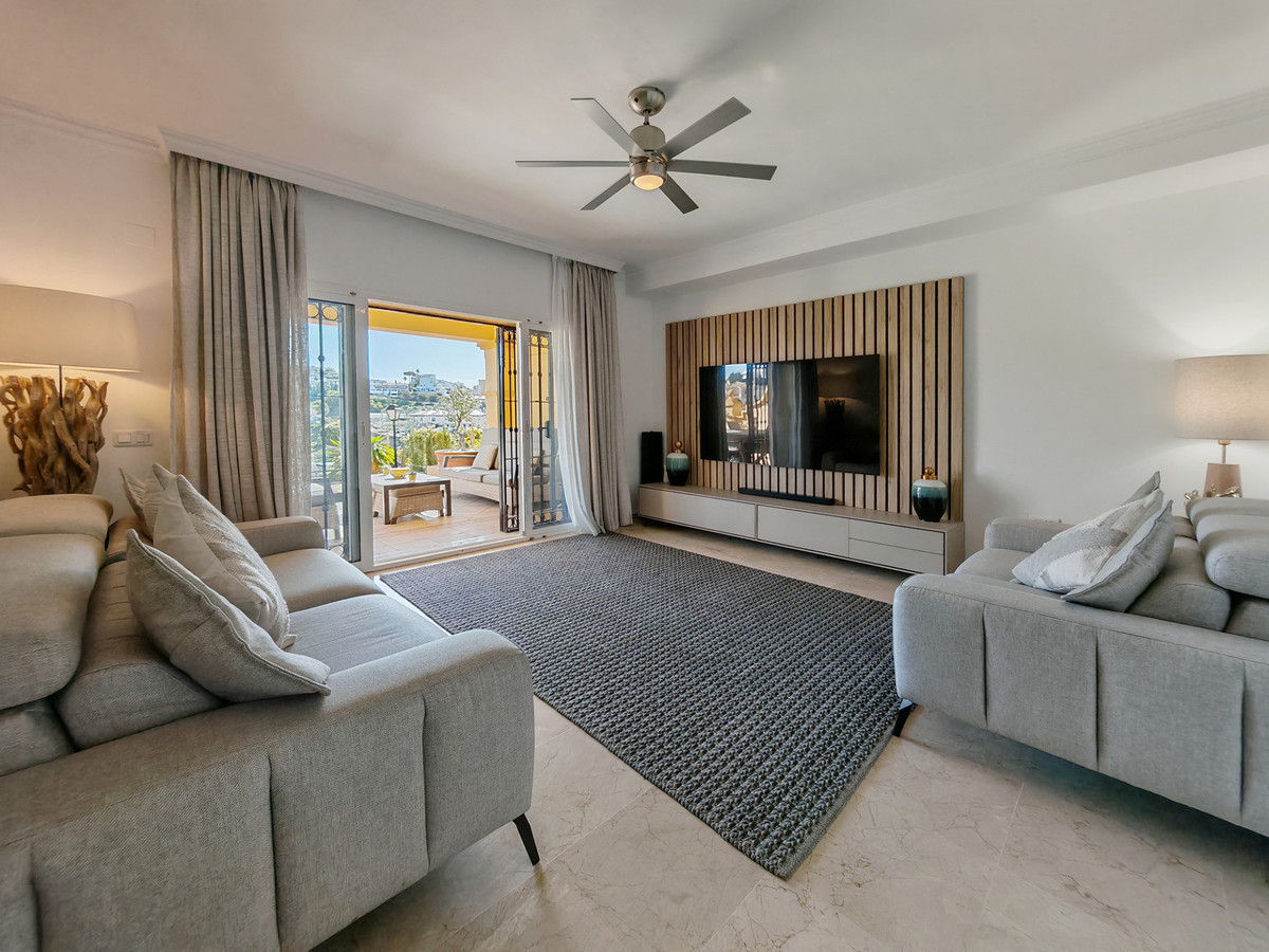 4 bedroom Townhouses for sale in Riviera del Sol – R5330005